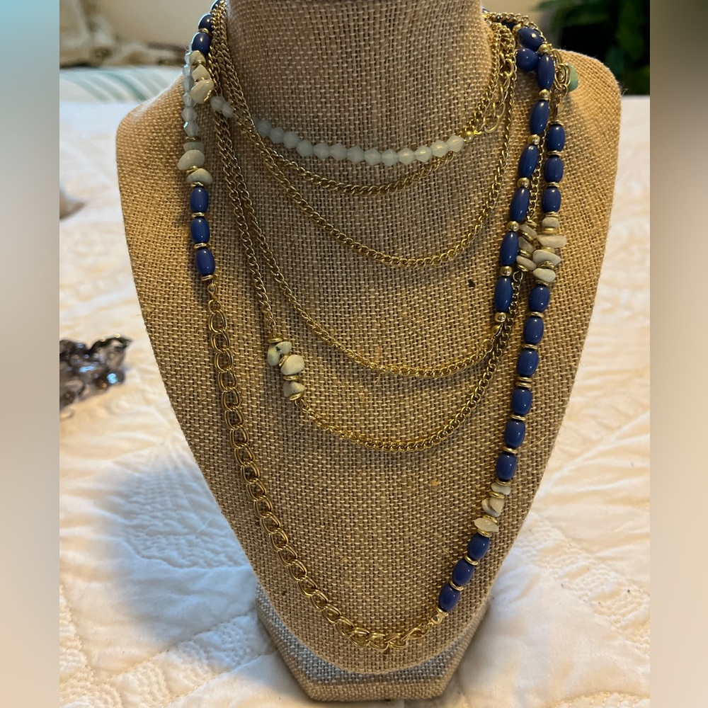 Statement necklace